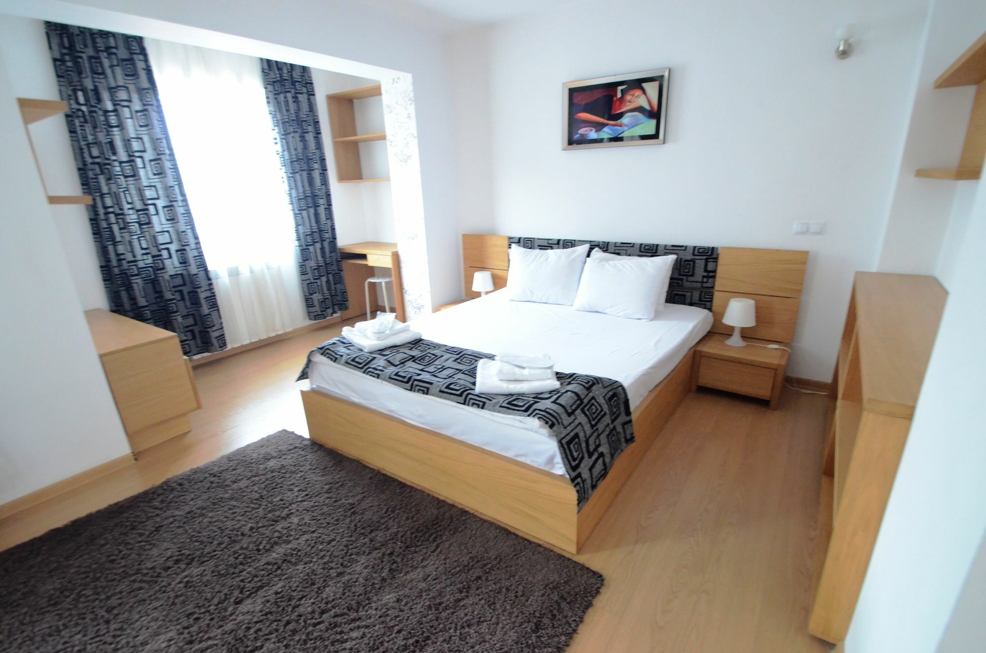 Decebal 3* Bucureşti