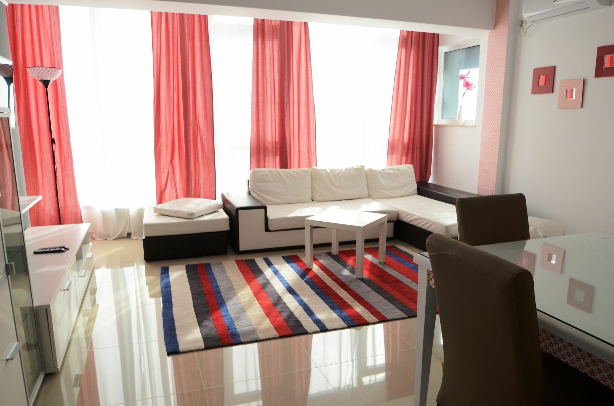 Hotel de apartamente Decebal Bucureşti